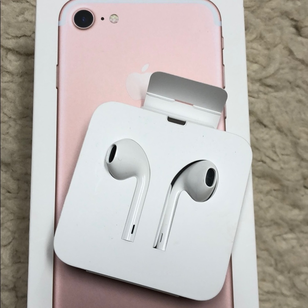 iPhone earbuds